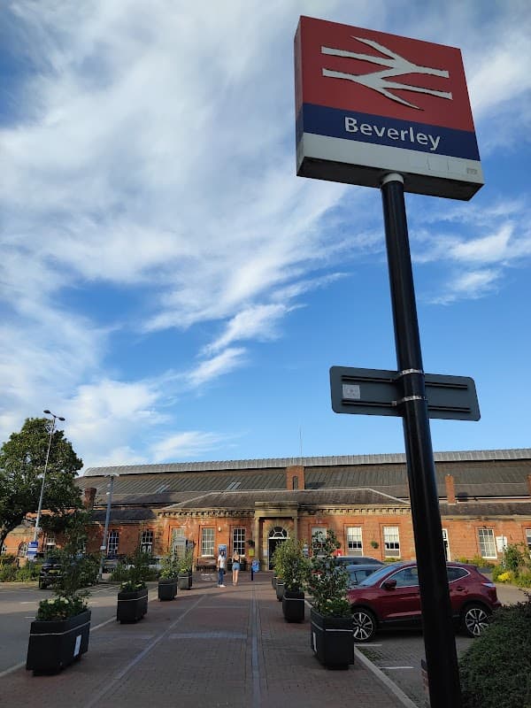 Beverley Rail Station - Railway Stations in beverley
