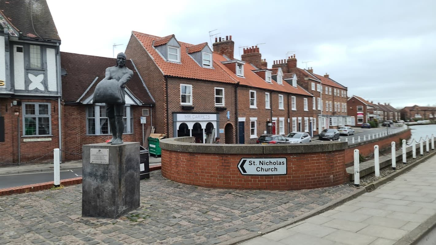 Bus Stop at Beverley Flemingate - Bus Stops in beverley