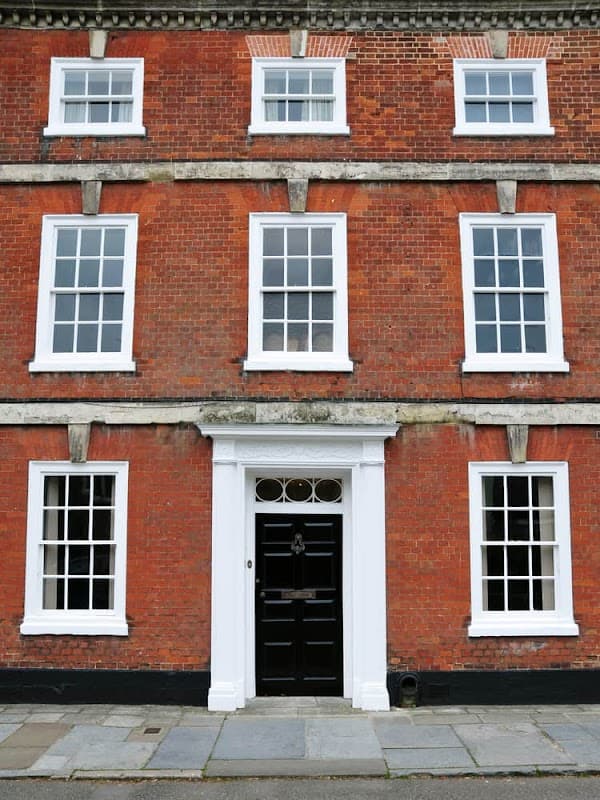 Mark Healey Decorators and Plasterers - Painters & Decorators in beverley