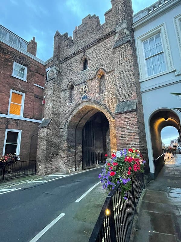 North Bar - Historic Site in beverley