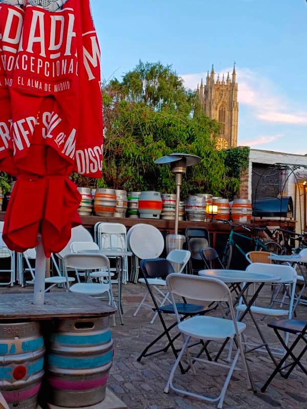 Food & drink at The Monks Walk in beverley