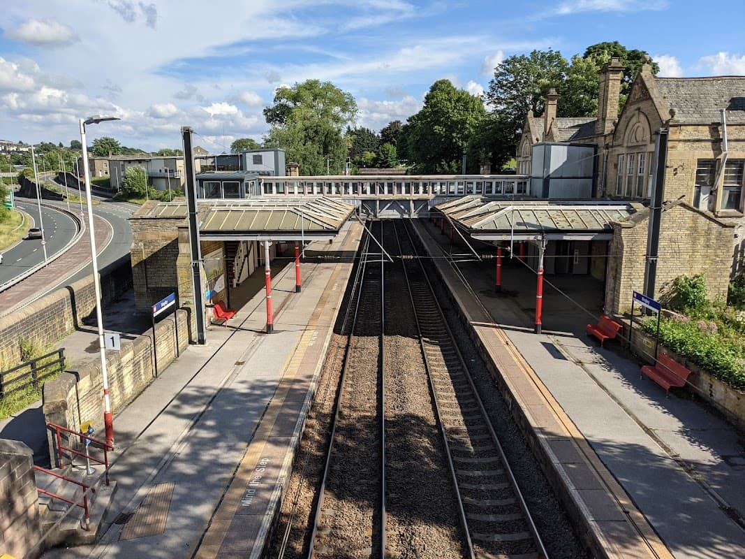 Bingley - Railway Stations in bingley