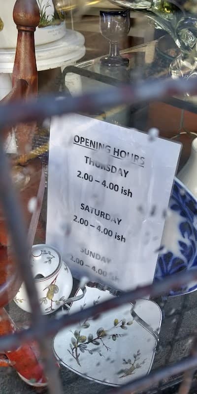 Curio Cottage - Antique Shops in bingley