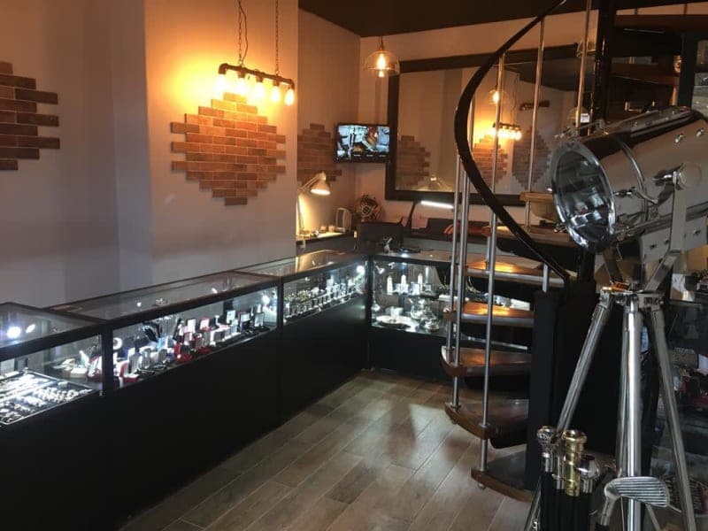 Silverman Uk Jewellers Ltd - Jewellers in bolsterstone ewden village