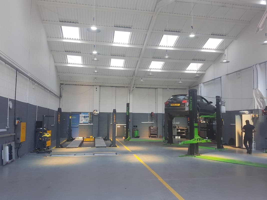 AUTOWORKS BRADFORD LTD - Garages in bradford