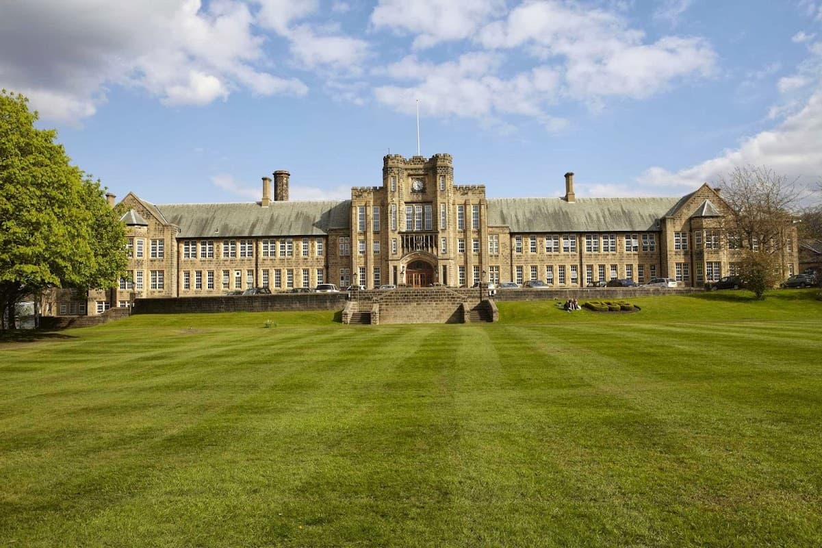Bradford Grammar School - Primary Schools in bradford