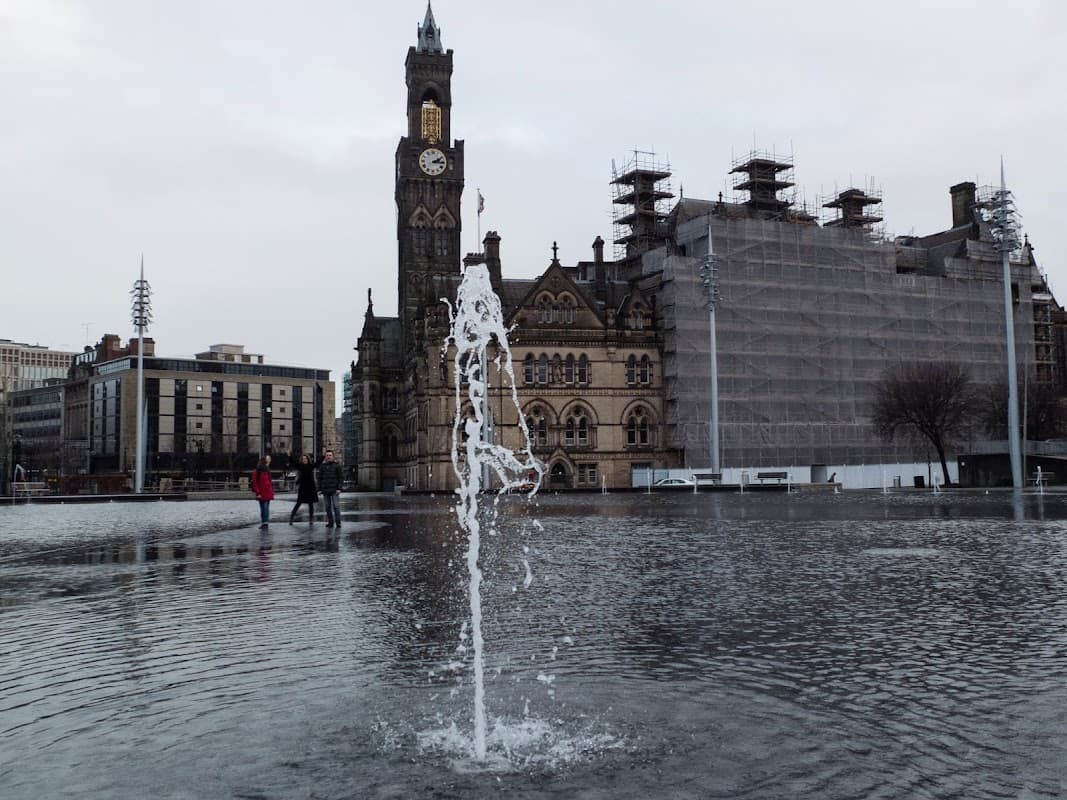 Bus Stop at High Point B - Bus Stops in bradford