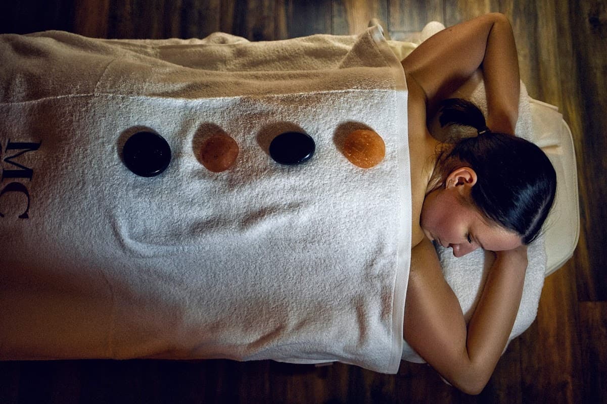 J beauty - Beauty Salons in bradford