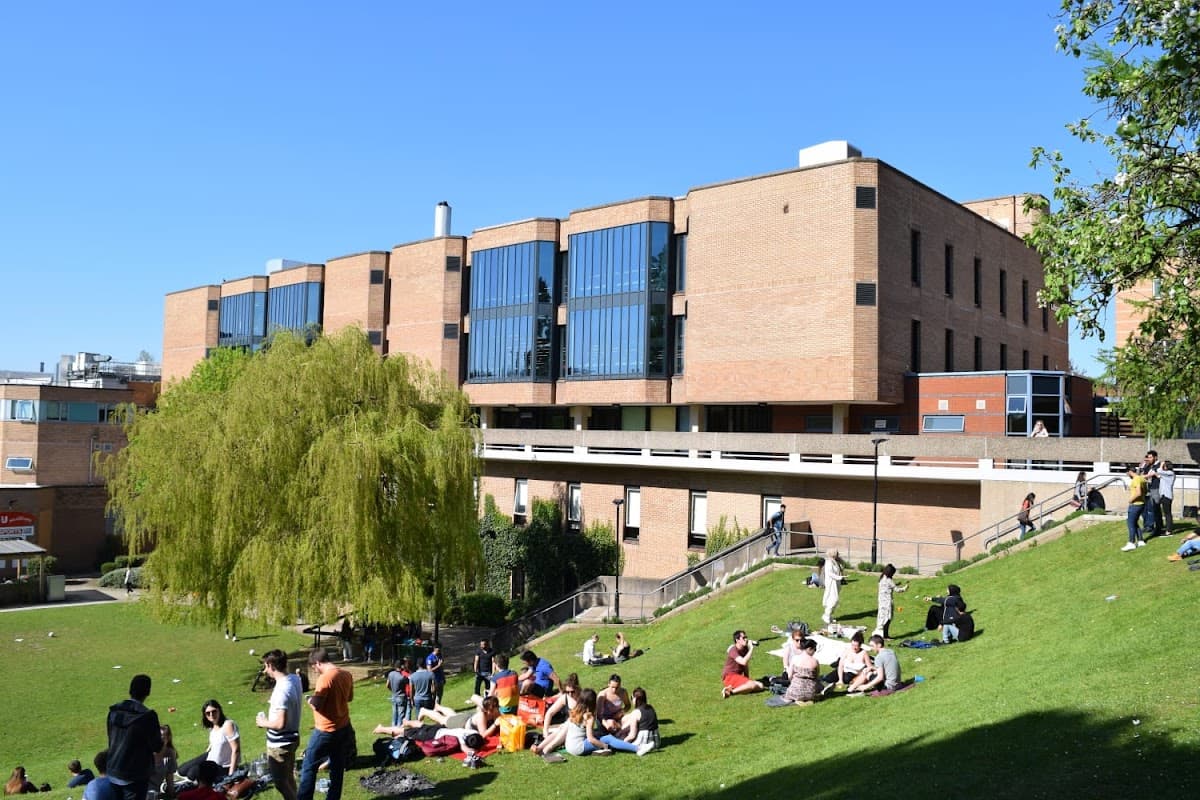 JB Priestley Library - Libraries in bradford