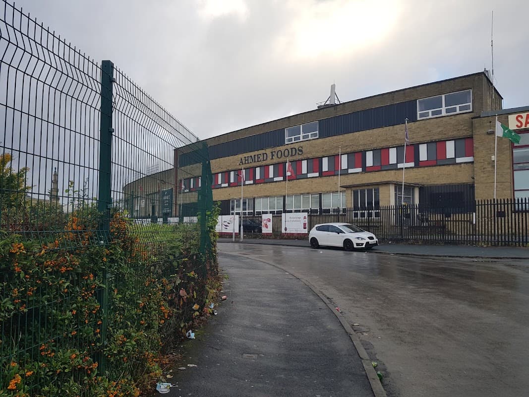 Laisterdyke Leadership Academy - Secondary Schools in bradford