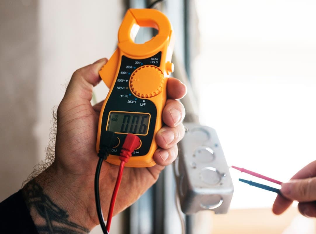 Leeds Bradford Electricians - Electricians in bradford