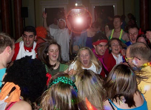 Mobile Disco - Wedding Birthday Children's party Nightclub www.discojoe.co.uk - Entertainment in bradford