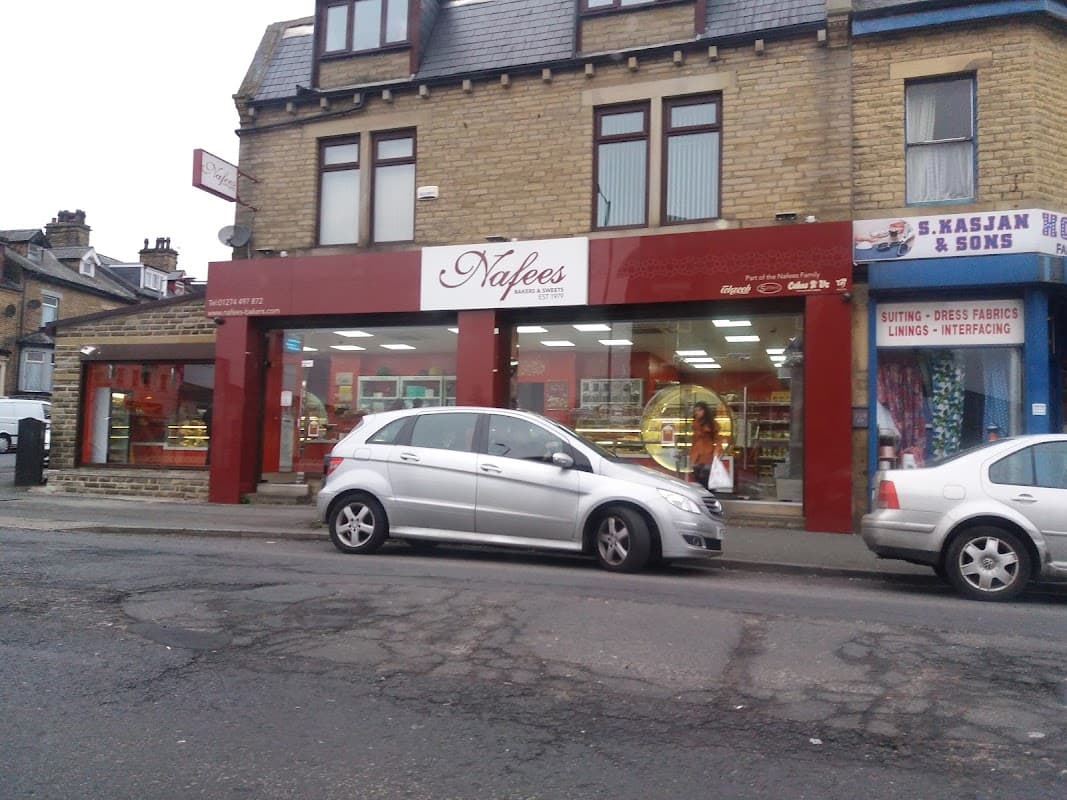 Nafees Bakers & Sweets Lilycroft Bradford - Bakers in bradford