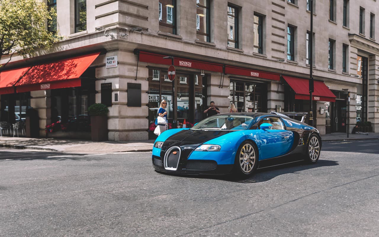 Oasis Limousines - Car Hire in bradford