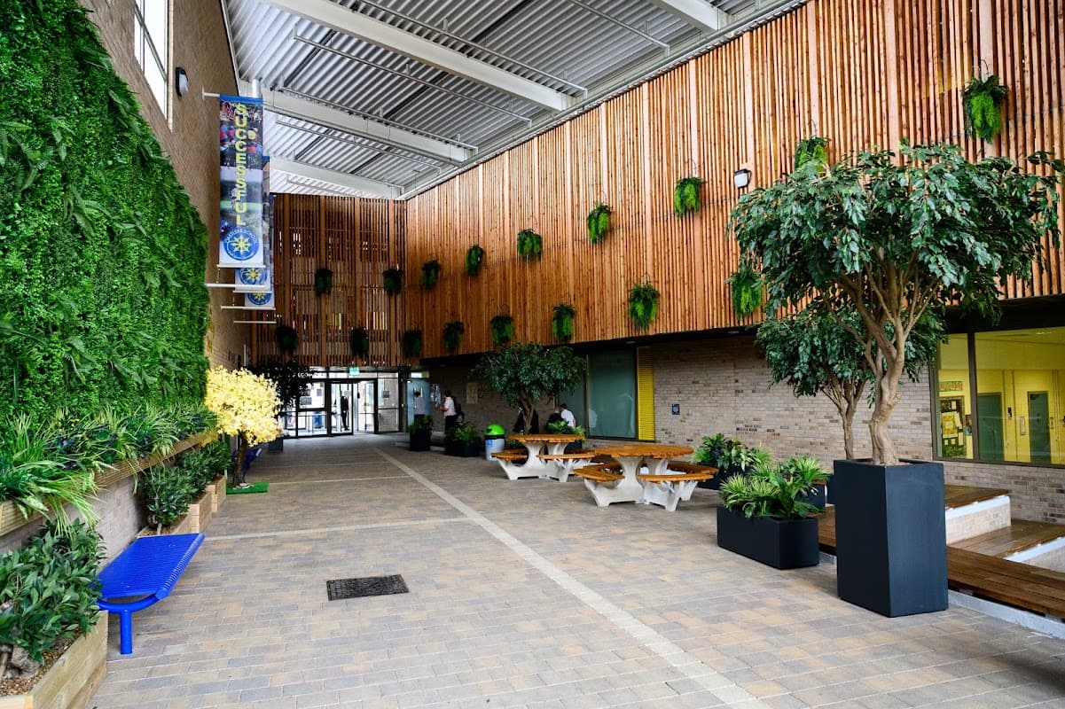 Oastlers School - Primary Schools in bradford