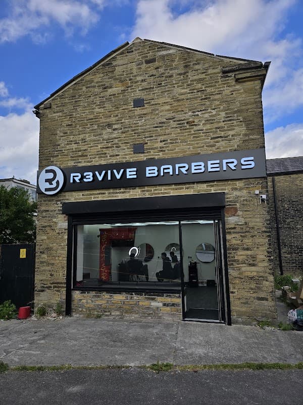 R3VIVE BARBERS - Barbers in bradford