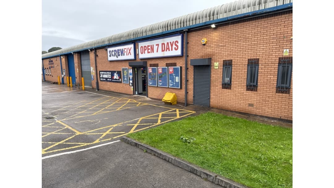 Screwfix Bradford - Thornton Road Ind Est - DIY Stores in bradford