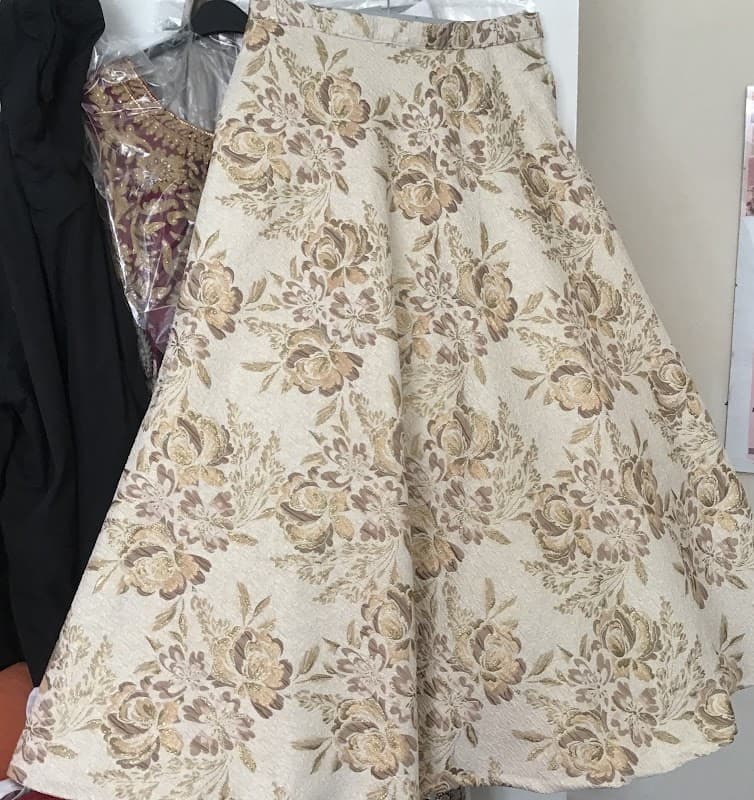 Shree Tailor - Ladies Designer Blouse-saree Belts and Lenga Stitching- Bespoke Tailor - Tailors in bradford