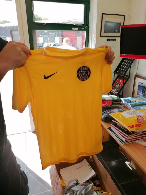 Sports Bulk Suppliers Bradford - Sports Shops in bradford