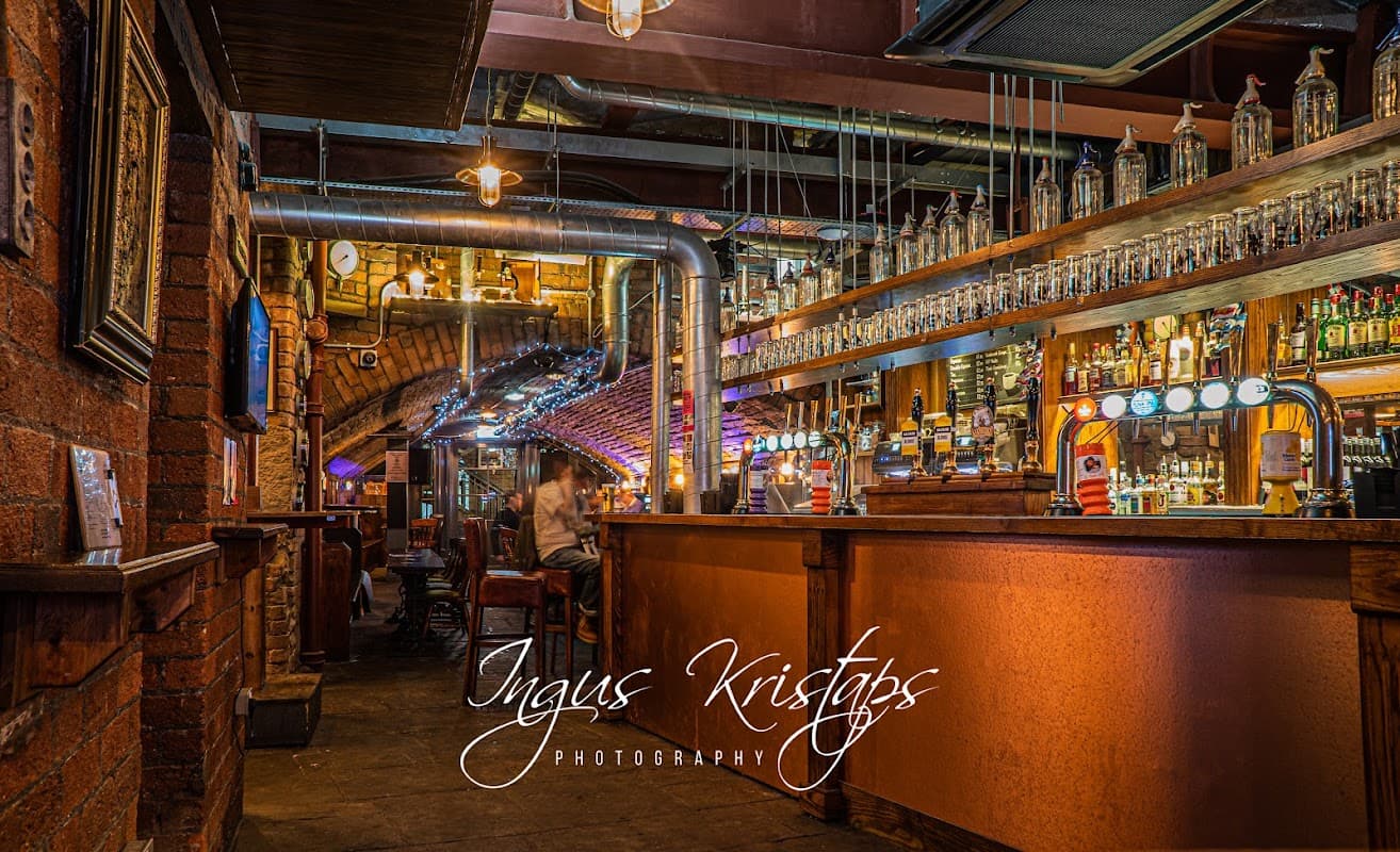 Food & drink at Sunbridge Wells in bradford