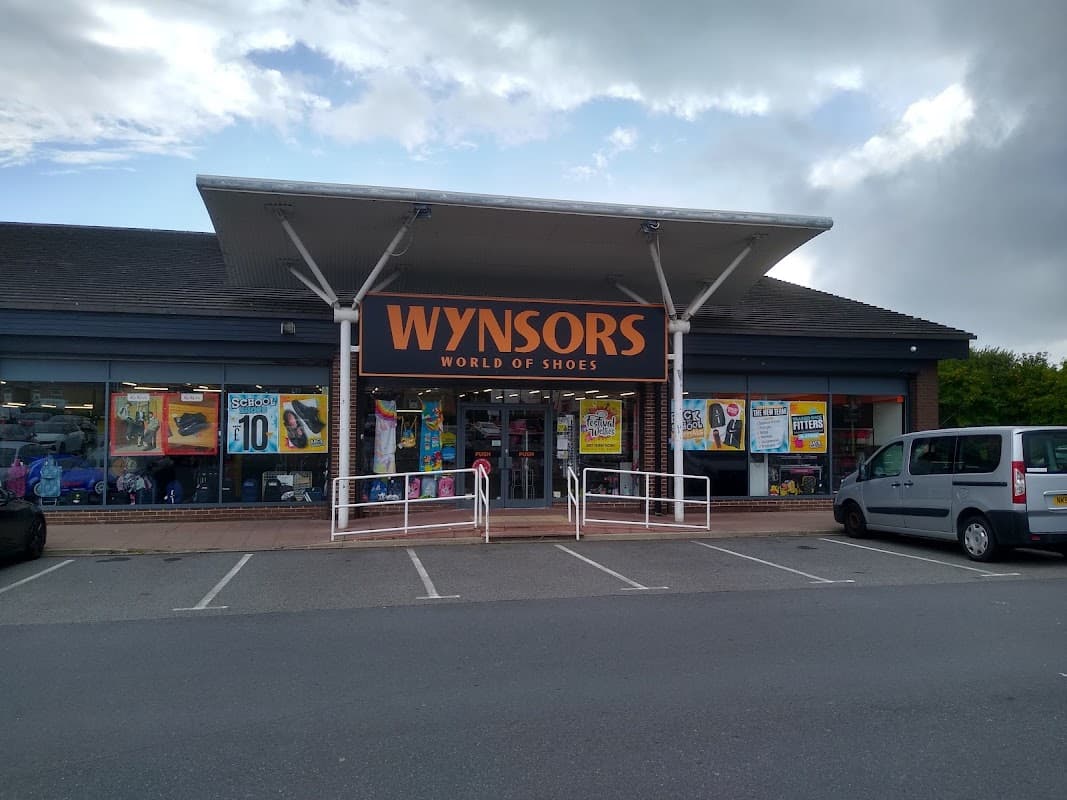 Wynsors - Shoe Shops in bradford