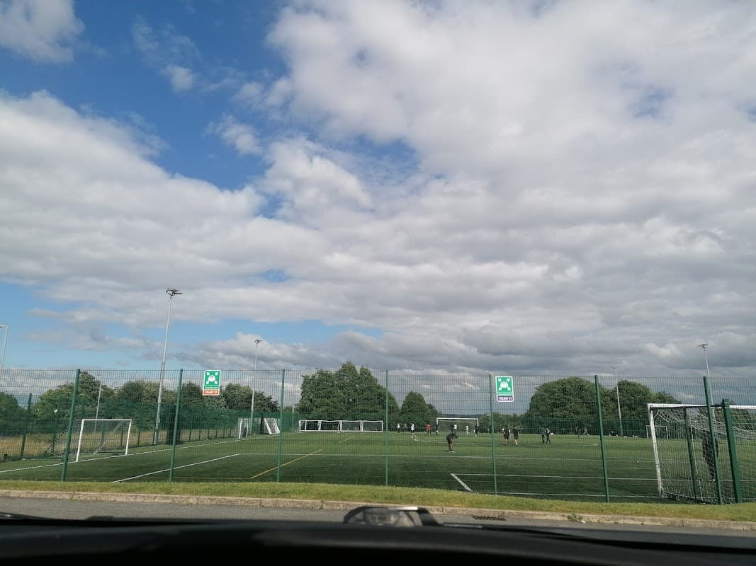 Zara Sports Centre - Sports Venue in bradford