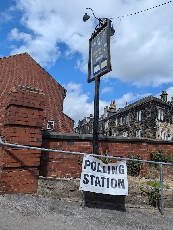 Bramley Working Mens Club - Social Clubs in bramley