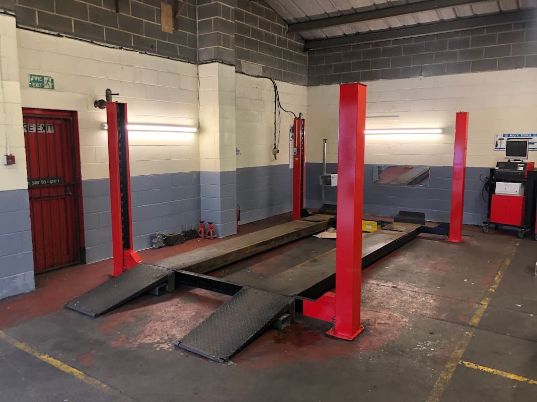 Spencer Motors MOT Test & Repair Centre - Garages in bramley