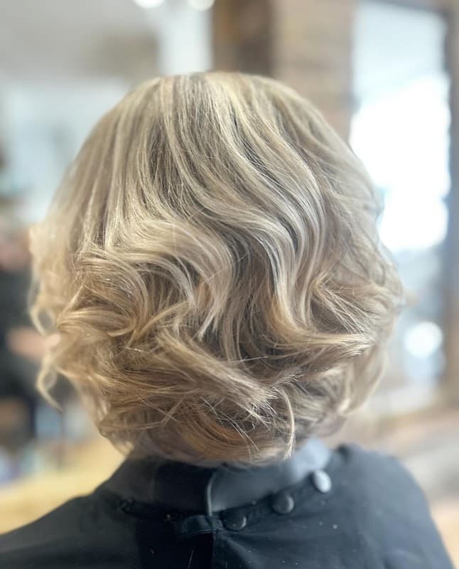 De-Lux Hair & Beauty - Hair Salons in bridlington