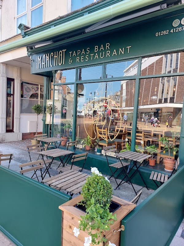 Dining at Manchot Tapas Bar & Restaurant in bridlington