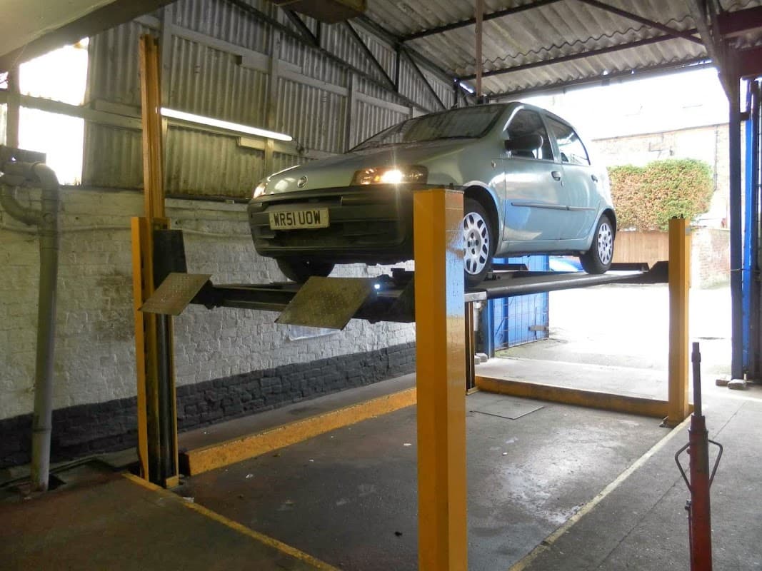Paul Stubbs Motor Services Ltd - Garages in bridlington