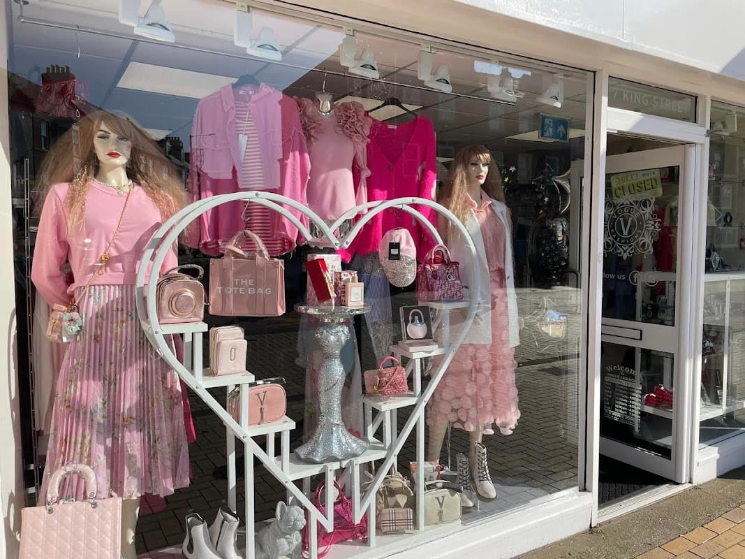 Vogue fashions - Clothes Shops in bridlington