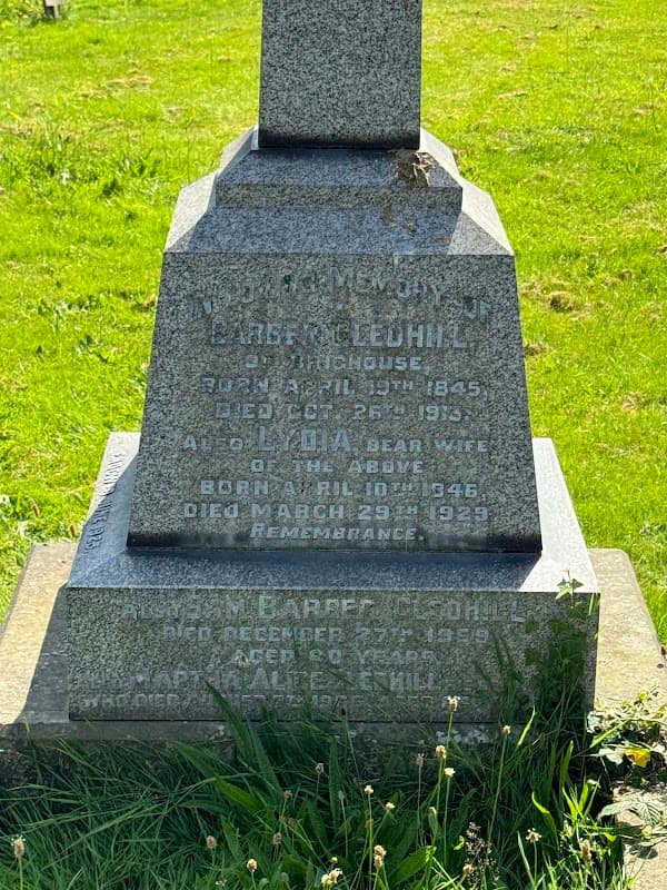 Brighouse Cemetery - Cemeteries in brighouse