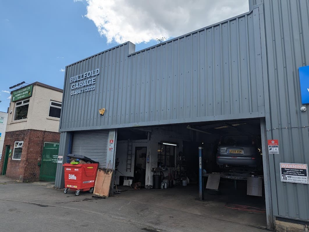 Bullfold Garage - Garages in brighouse