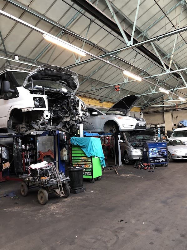 High Class Motors - Garages in brighouse