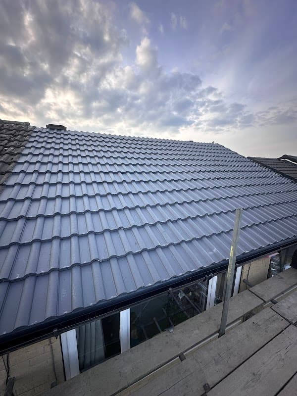 L Hartley’s Roofing