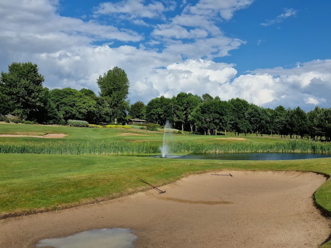 Willow Valley Golf - Golf Course in brighouse