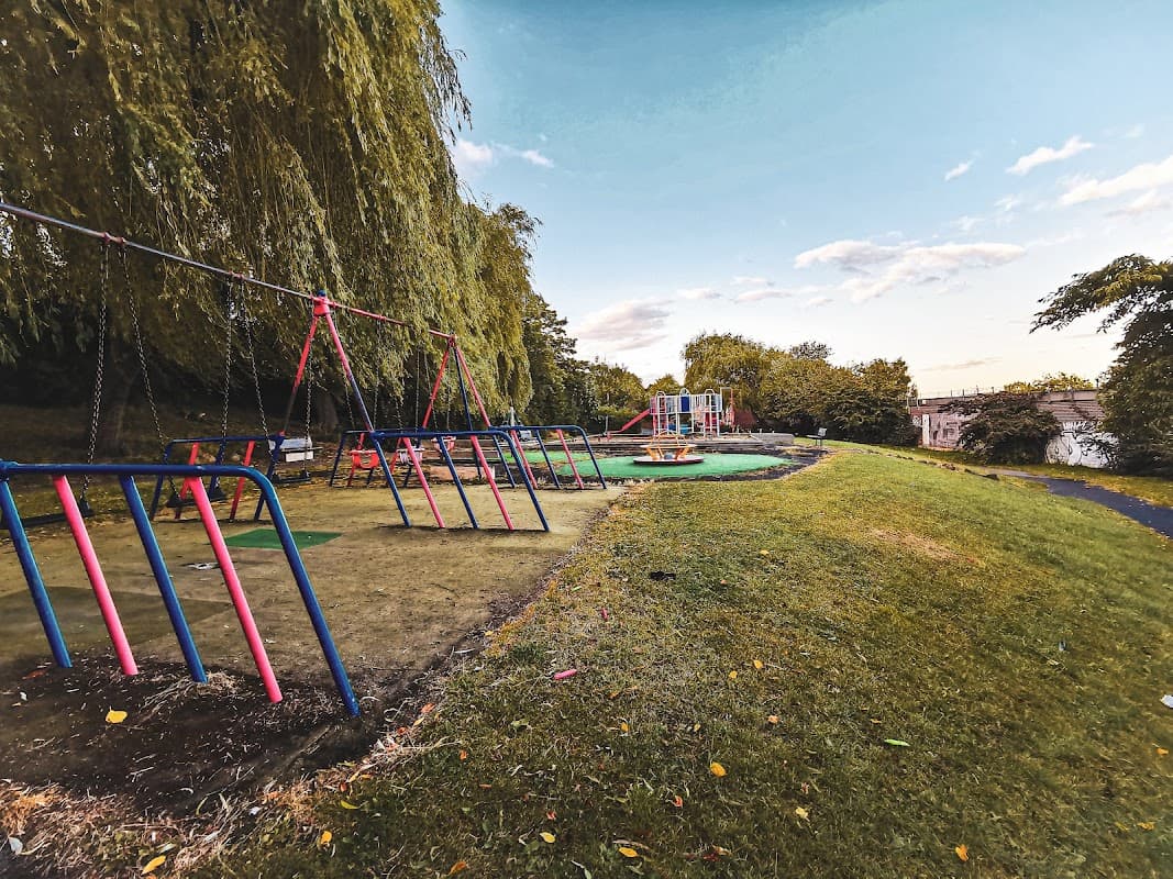 Brightside Recreation Ground Playground - Playgrounds in carbrook