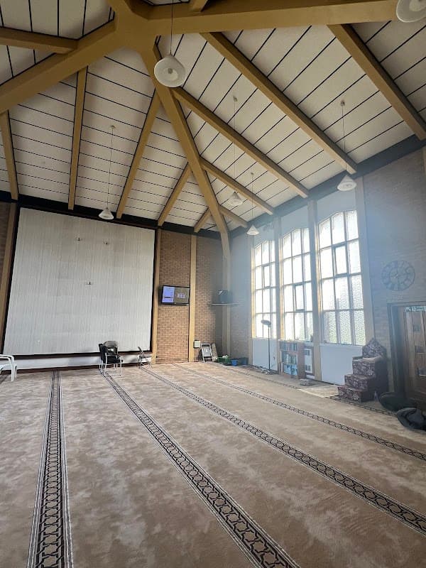 Masjid Abu Bakr - Mosques in carbrook