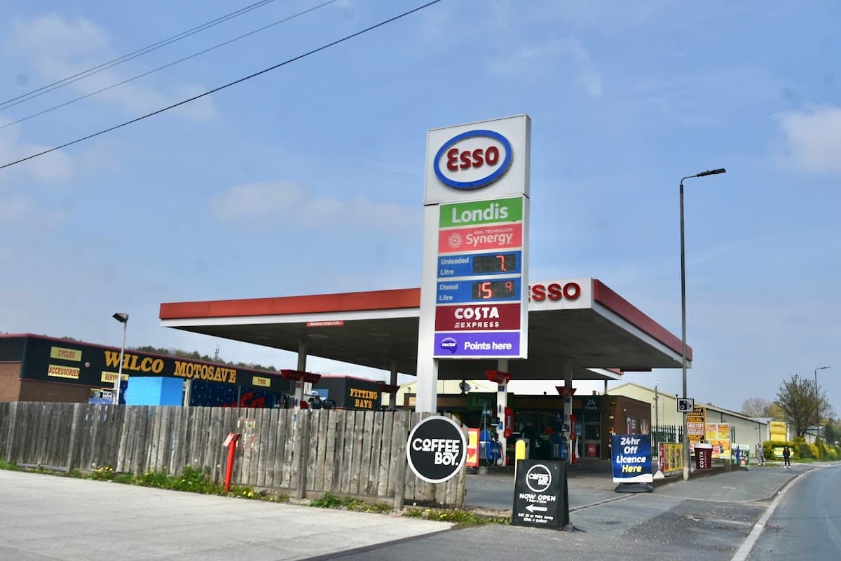 Esso - Petrol Stations in castleford