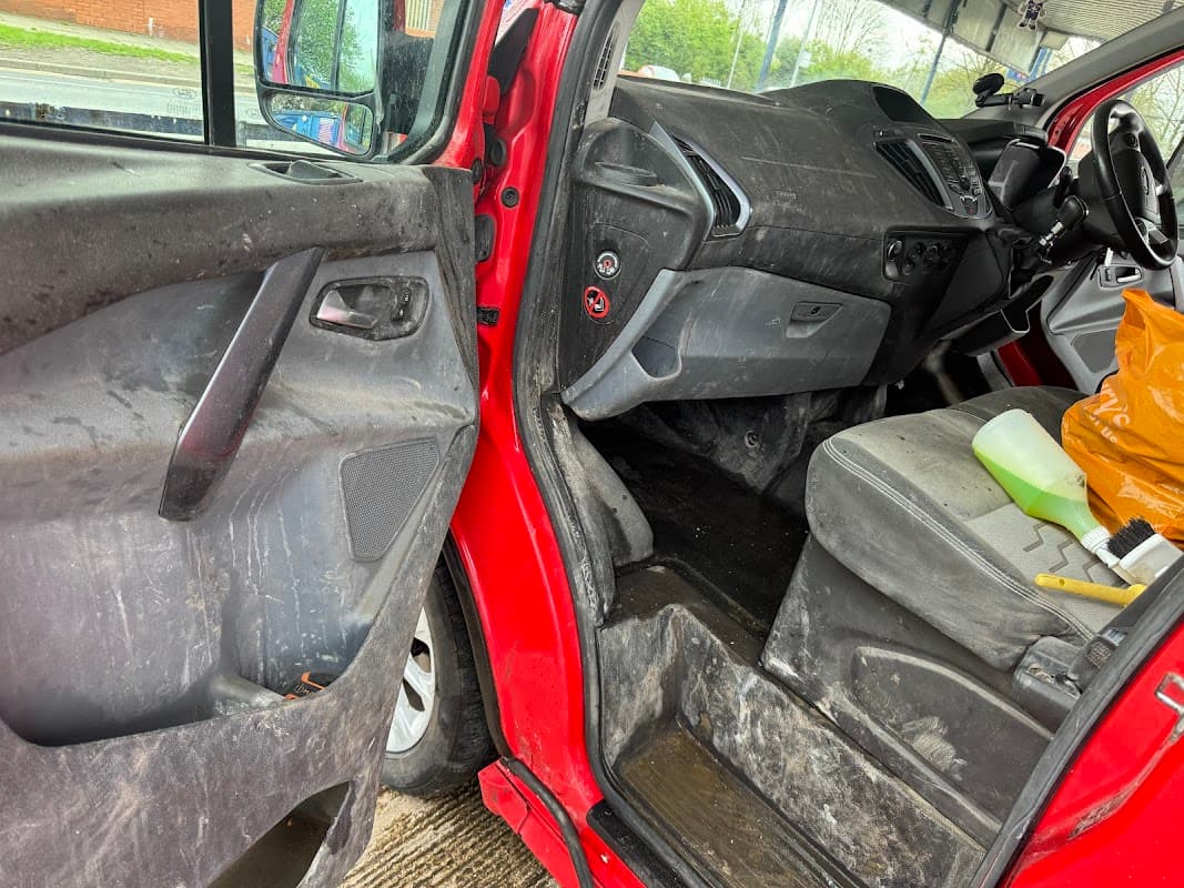 Isoo Hand Car Wash - Car Washes in castleford