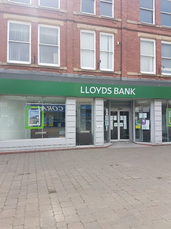 Lloyds Bank - Banks in castleford