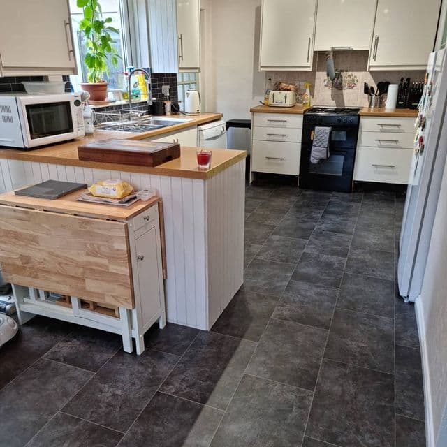 Hallas Flooring