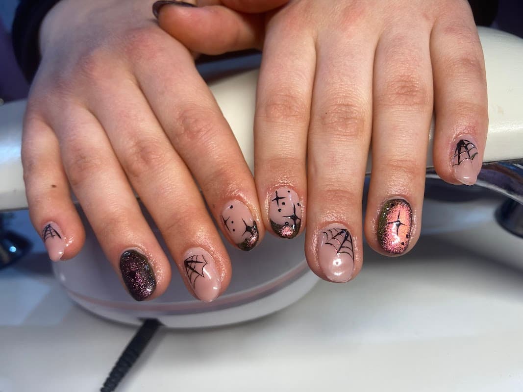 Nails by Chloe Shimmon