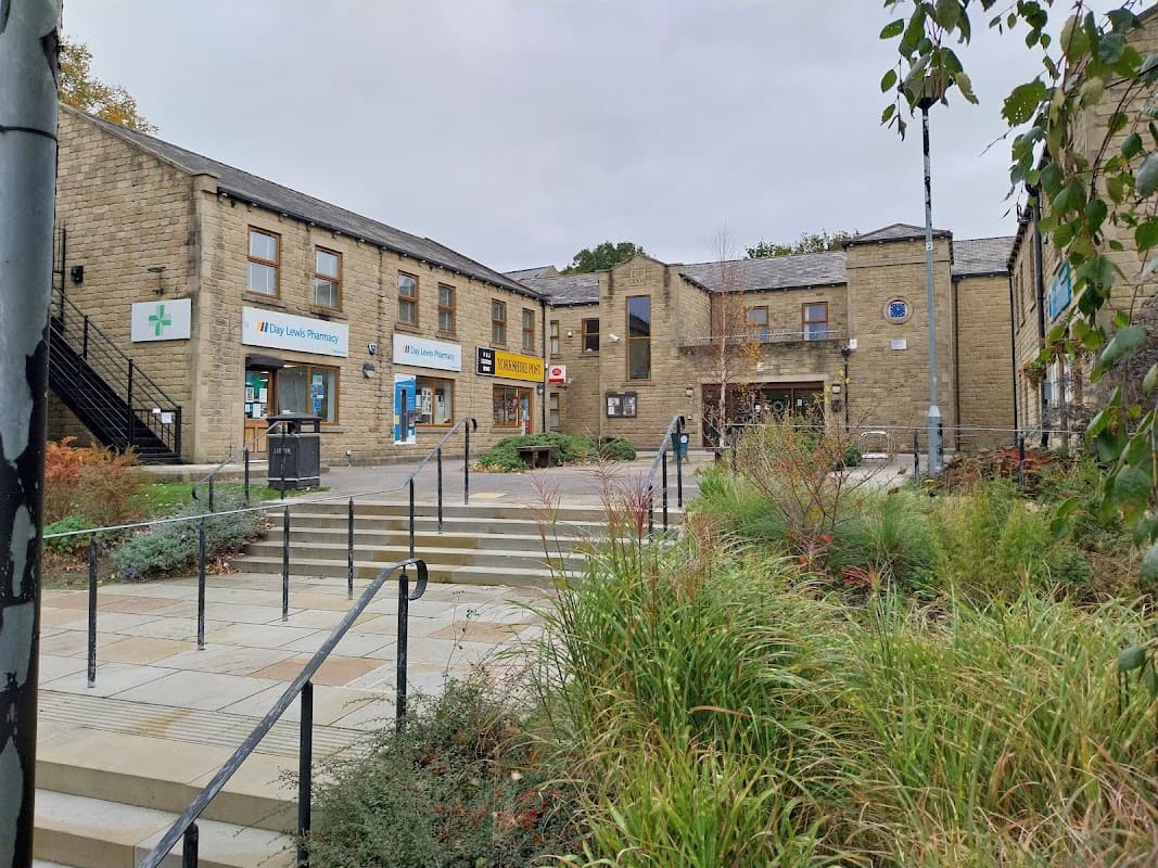 Brookes Post Office News & Sweets - Post Offices in chiserley