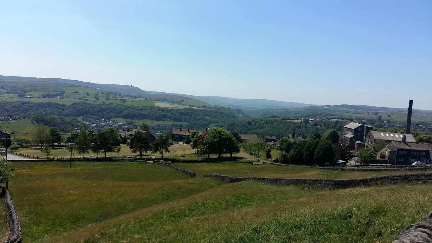 Bus Stop at Walker Lane - Bus Stops in chiserley