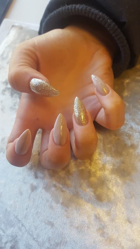 Belle Vie Hair & Beauty - Beauty Salons in cleckheaton