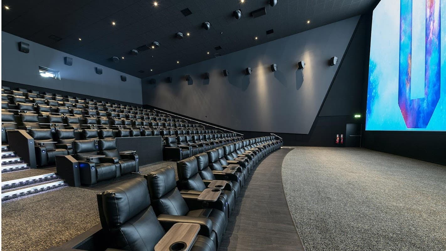 ODEON Luxe Leeds Thorpe Park - Cinema in colton