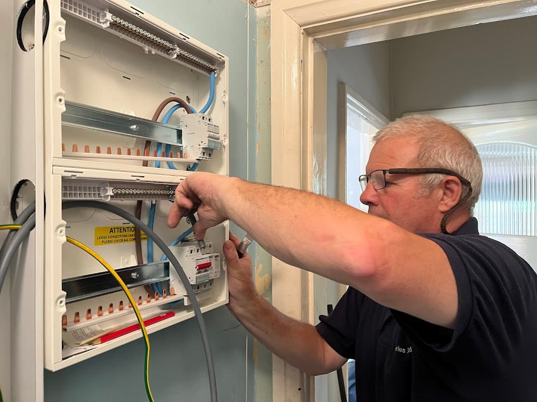 AB Electrical - Electricians in cross roads