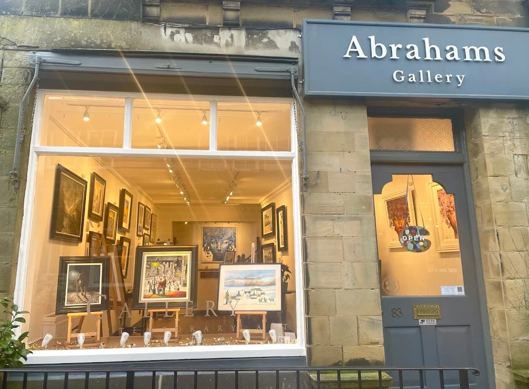 Abrahams Gallery - Gallery in cross roads